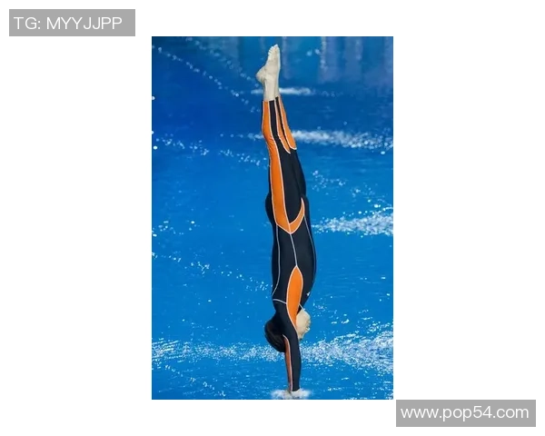 跳水运动的魅力与挑战：从技巧提升到心理素质的全方位解析